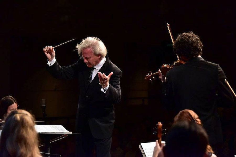 The Orchestra Conductor of the XXI Century and the Orchestra of the Future